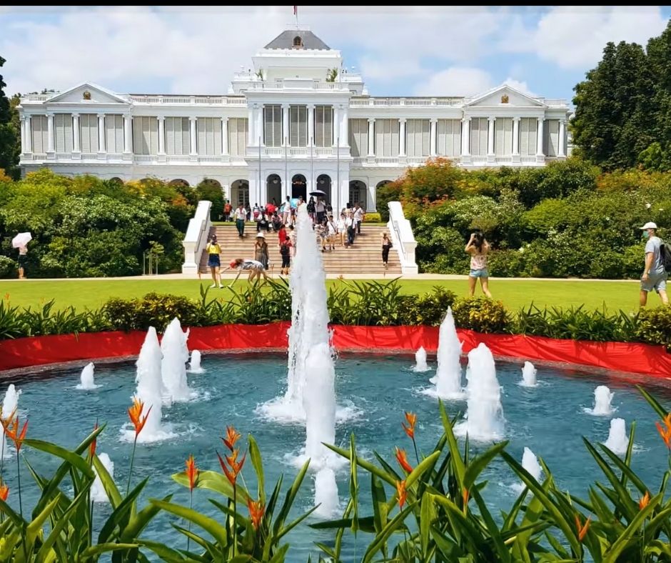 Istana, the Presidential Palace: A Glimpse of Royalty