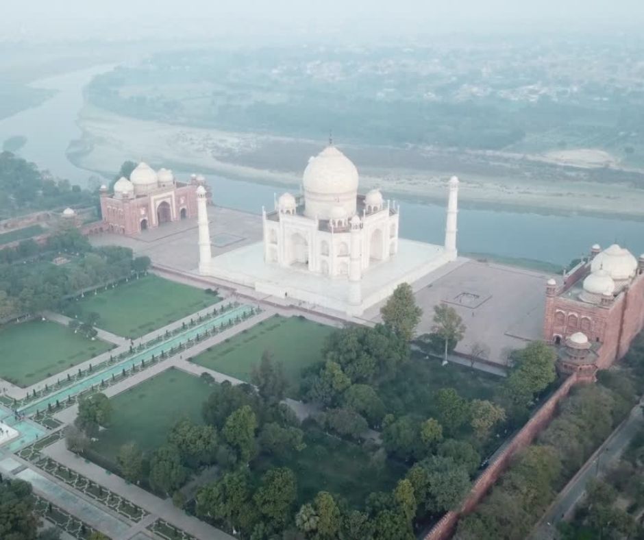  Taj Mahal gardens