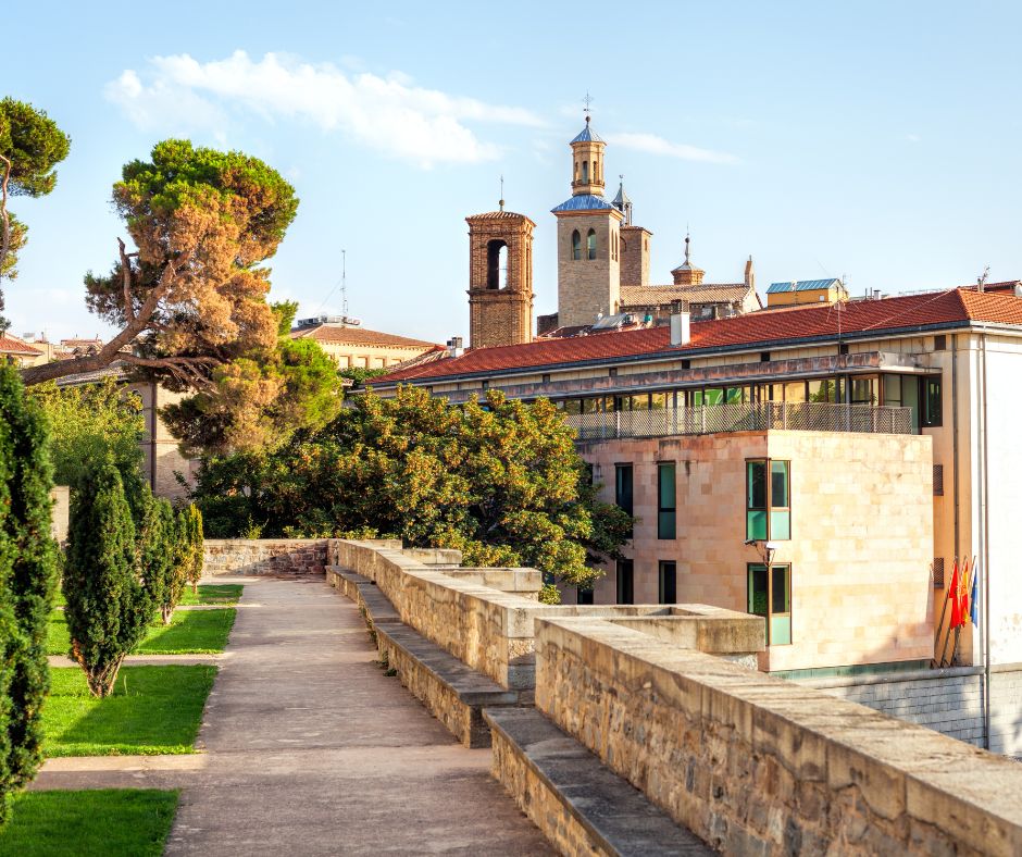 Pamplona's Architectural Marvels: A Visual Tour of the City's Landmarks